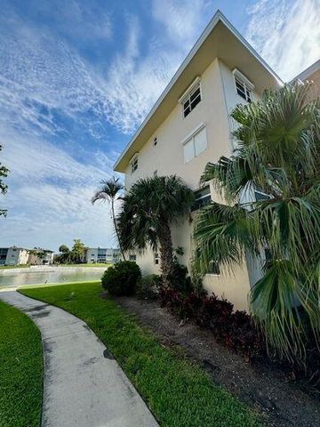 2615 Garden Drive S, Lake Worth Beach, FL 33461