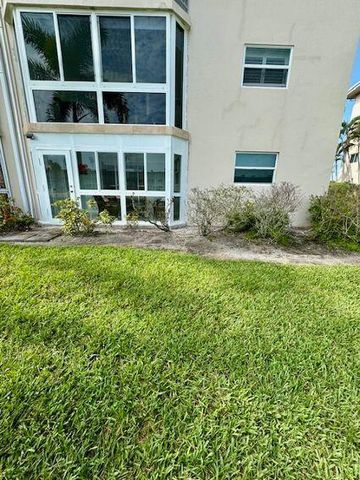 2615 Garden Drive S, Lake Worth Beach, FL 33461