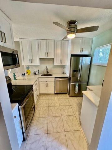 2615 Garden Drive S, Lake Worth Beach, FL 33461