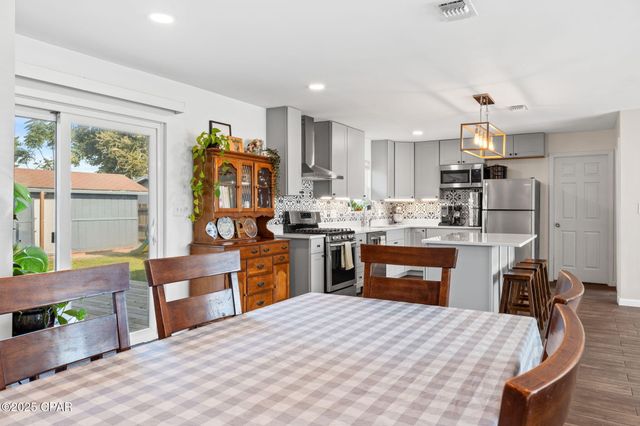 212 S Kimbrel Avenue, Panama City, FL 32404