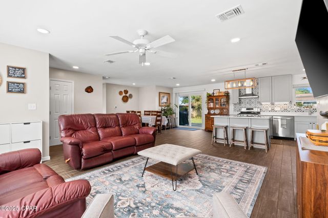 212 S Kimbrel Avenue, Panama City, FL 32404