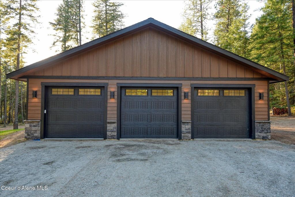 196 Pleasants View Rd, Blanchard, ID 83804 photo 4