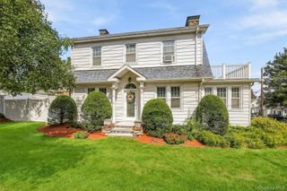 32 Ramapo Road, Garnerville, NY 10923