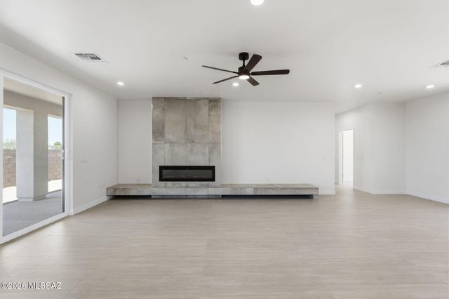 1044 W Roller Coaster Road, Tucson, AZ 85704