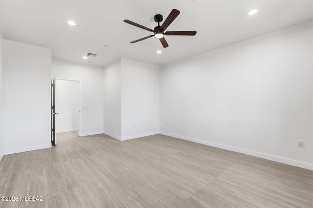 1044 W Roller Coaster Road, Tucson, AZ 85704