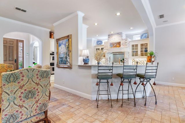 1719 HG Mosley Pkwy, Longview, TX 75604