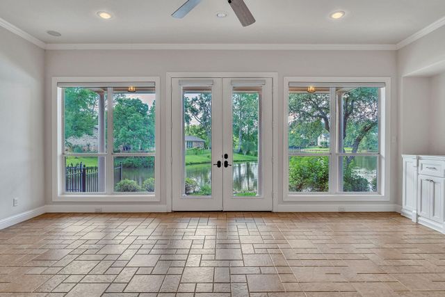 1719 HG Mosley Pkwy, Longview, TX 75604