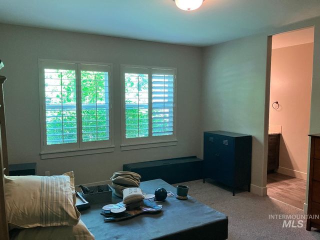 1912 N Lodge Creek Way, Eagle, ID 83616