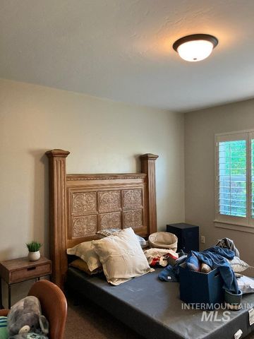 1912 N Lodge Creek Way, Eagle, ID 83616