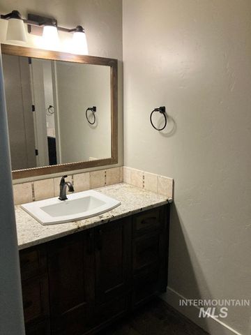1912 N Lodge Creek Way, Eagle, ID 83616