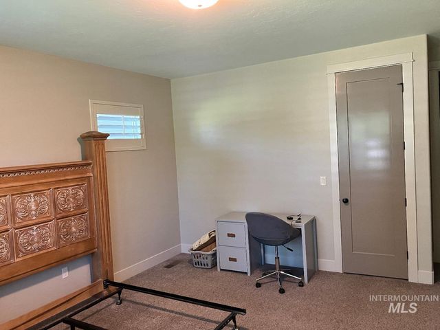1912 N Lodge Creek Way, Eagle, ID 83616