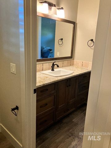 1912 N Lodge Creek Way, Eagle, ID 83616