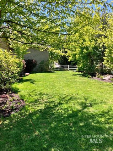 1912 N Lodge Creek Way, Eagle, ID 83616