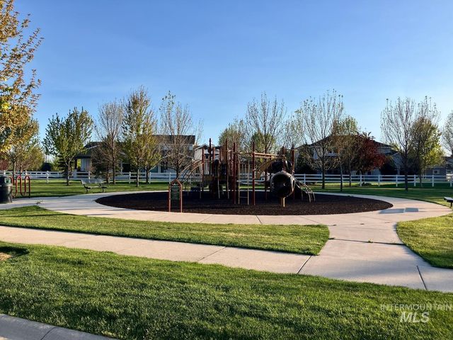 1912 N Lodge Creek Way, Eagle, ID 83616