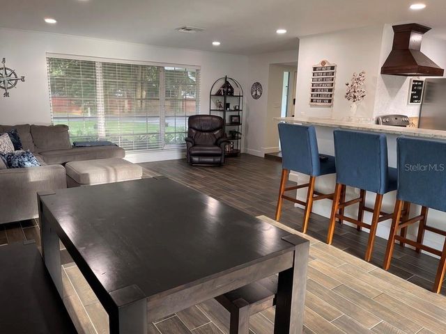 12001 N GOMEZ AVENUE, Tampa, FL 33618