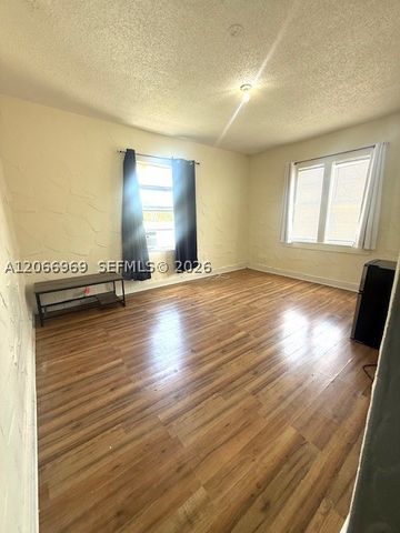 222 28th St 6, Miami Beach, FL 33140