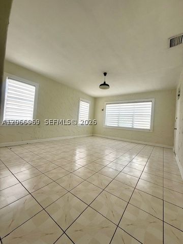 222 28th St 6, Miami Beach, FL 33140