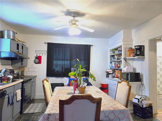 822 Tauromee Avenue, Kansas City, KS 66101