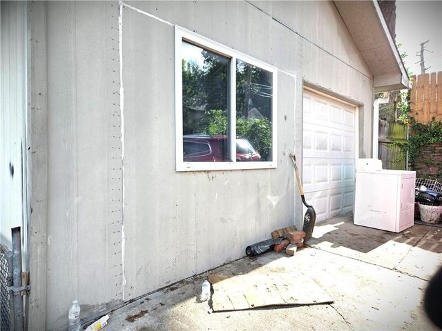 822 Tauromee Avenue, Kansas City, KS 66101