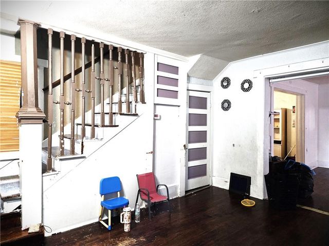 822 Tauromee Avenue, Kansas City, KS 66101