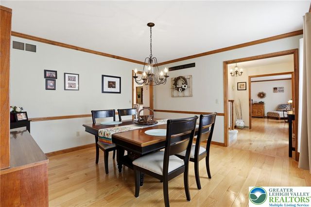 5233 Timber Lane, North Whitehall Twp, PA 18078