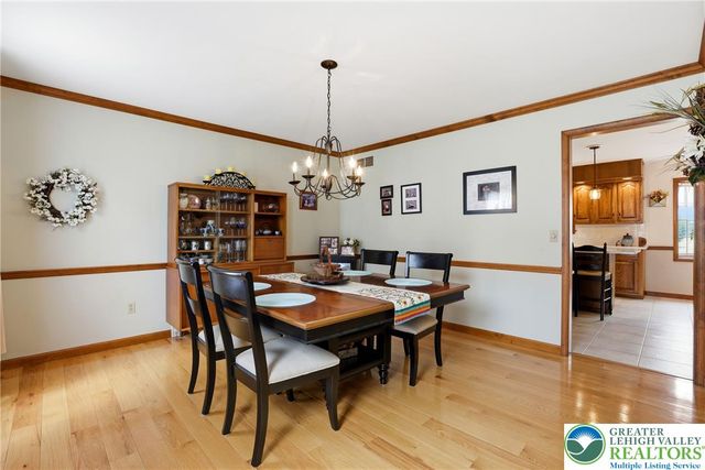 5233 Timber Lane, North Whitehall Twp, PA 18078