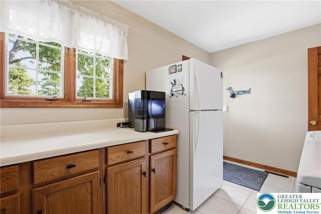 5233 Timber Lane, North Whitehall Twp, PA 18078