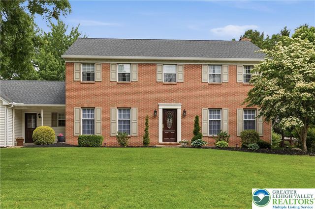 5233 Timber Lane, North Whitehall Twp, PA 18078