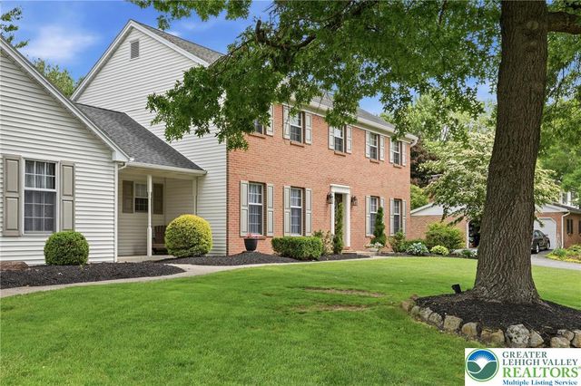 5233 Timber Lane, North Whitehall Twp, PA 18078