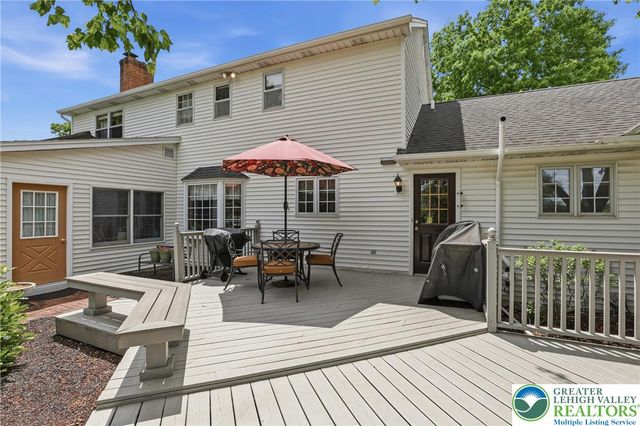 5233 Timber Lane, North Whitehall Twp, PA 18078