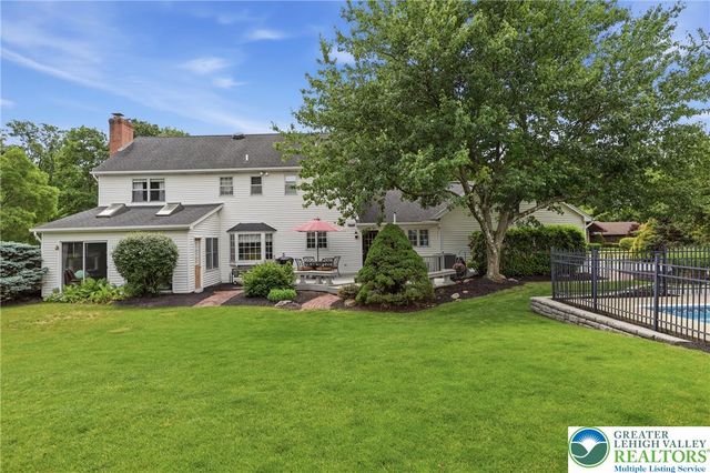 5233 Timber Lane, North Whitehall Twp, PA 18078