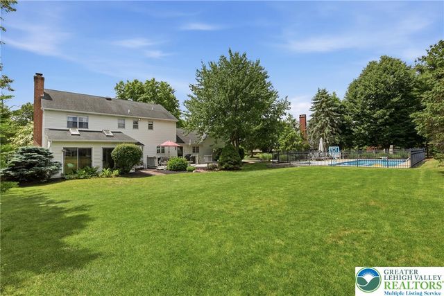 5233 Timber Lane, North Whitehall Twp, PA 18078