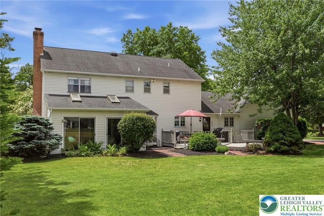 5233 Timber Lane, North Whitehall Twp, PA 18078