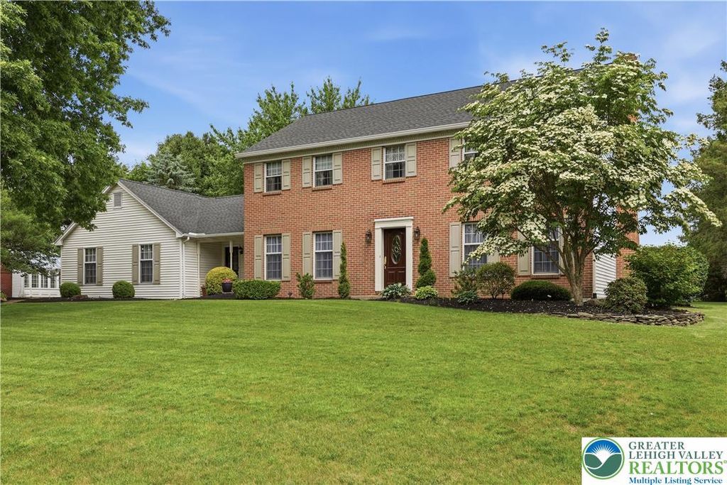 5233 Timber Lane, North Whitehall Twp, PA 18078