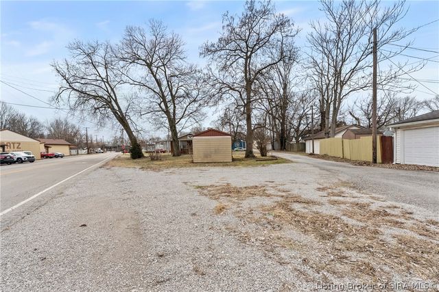 217 Beckett Street, Jeffersonville, IN 47129