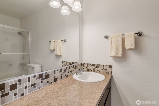 18925 49th Place W, Lynnwood, WA 98036