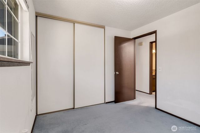 18925 49th Place W, Lynnwood, WA 98036