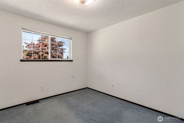 18925 49th Place W, Lynnwood, WA 98036