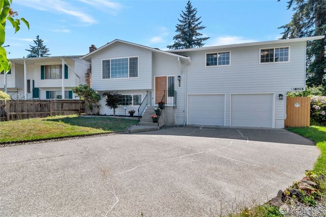 18925 49th Place W, Lynnwood, WA 98036