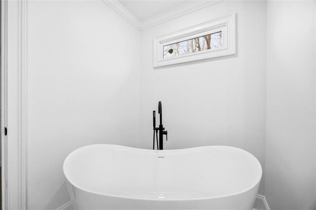 1619 Walden Pond Road, Suwanee, GA 30024