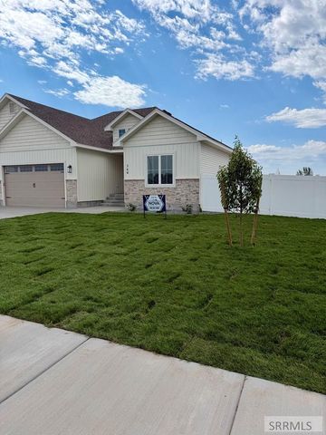 360 Meadow Walk Dr, Shelley, ID 83274