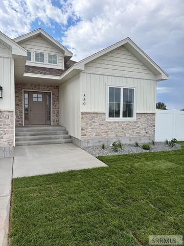 360 Meadow Walk Dr, Shelley, ID 83274
