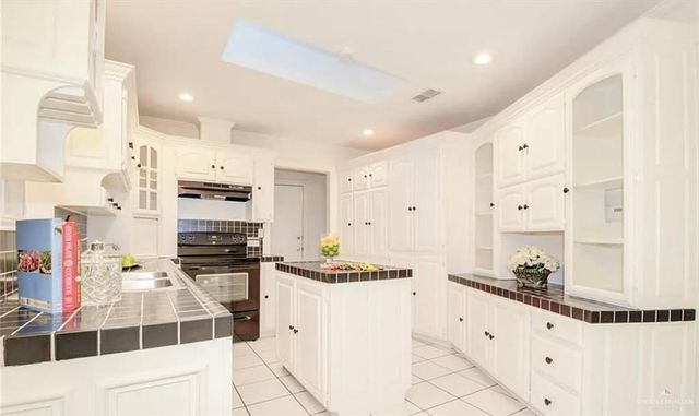 7612 N 20th Street, Mcallen, TX 78504