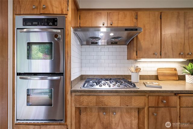 7215 25th Street W, University Place, WA 98466