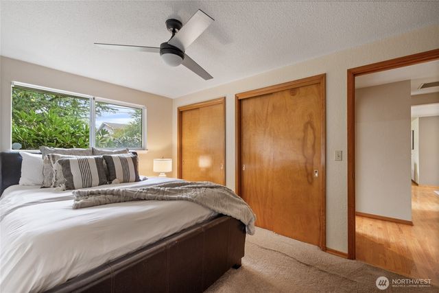 7215 25th Street W, University Place, WA 98466