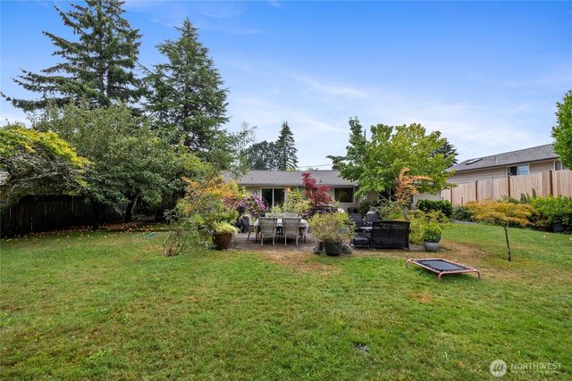 7215 25th Street W, University Place, WA 98466