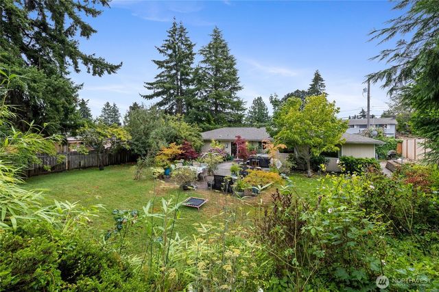 7215 25th Street W, University Place, WA 98466