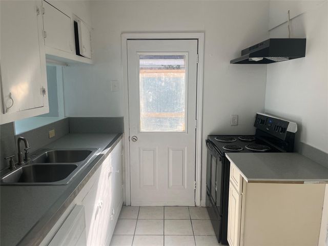 12501 W Hardy Road, Houston, TX 77037