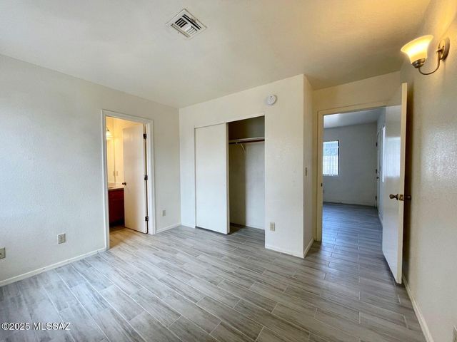 1701 N 6th Avenue, Tucson, AZ 85705