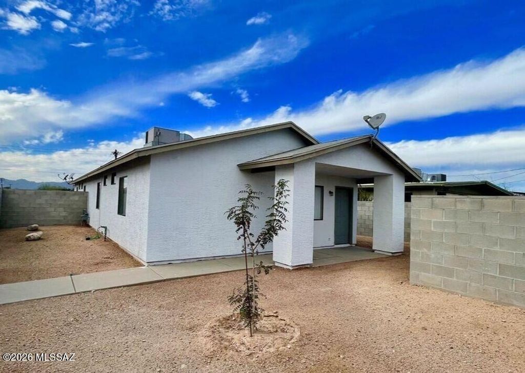 1701 N 6th Avenue, Tucson, AZ 85705